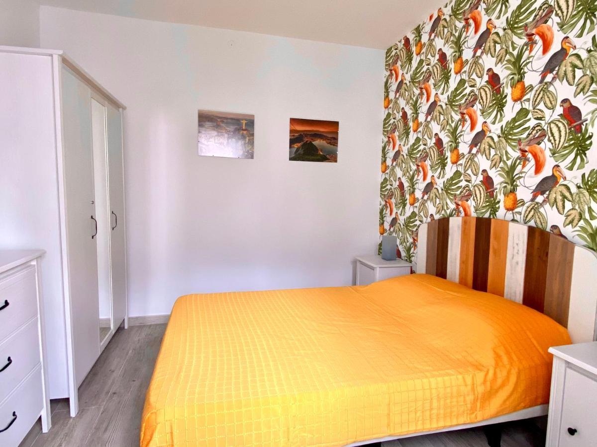 Town House With Patio In Quiet Residential Area 10 Min From Beach 토레몰리노스 외부 사진
